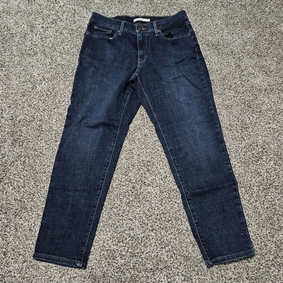 NEW Levi's Cropped Mid Rise Jeans - Picture 8 of 15